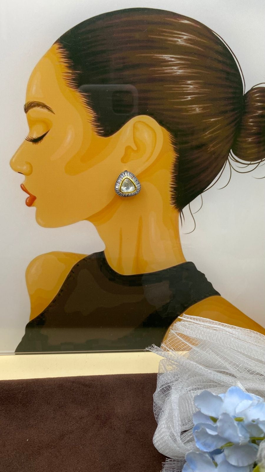 Royal glow studs❤️