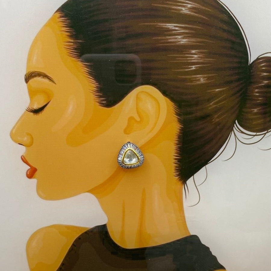 Royal glow studs❤️