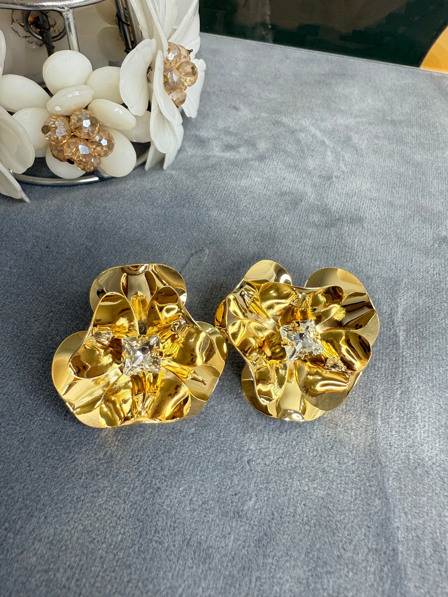 Golden Pearl Bloom Statement Earrings – Anti Tarnish Luxury Floral Studs
