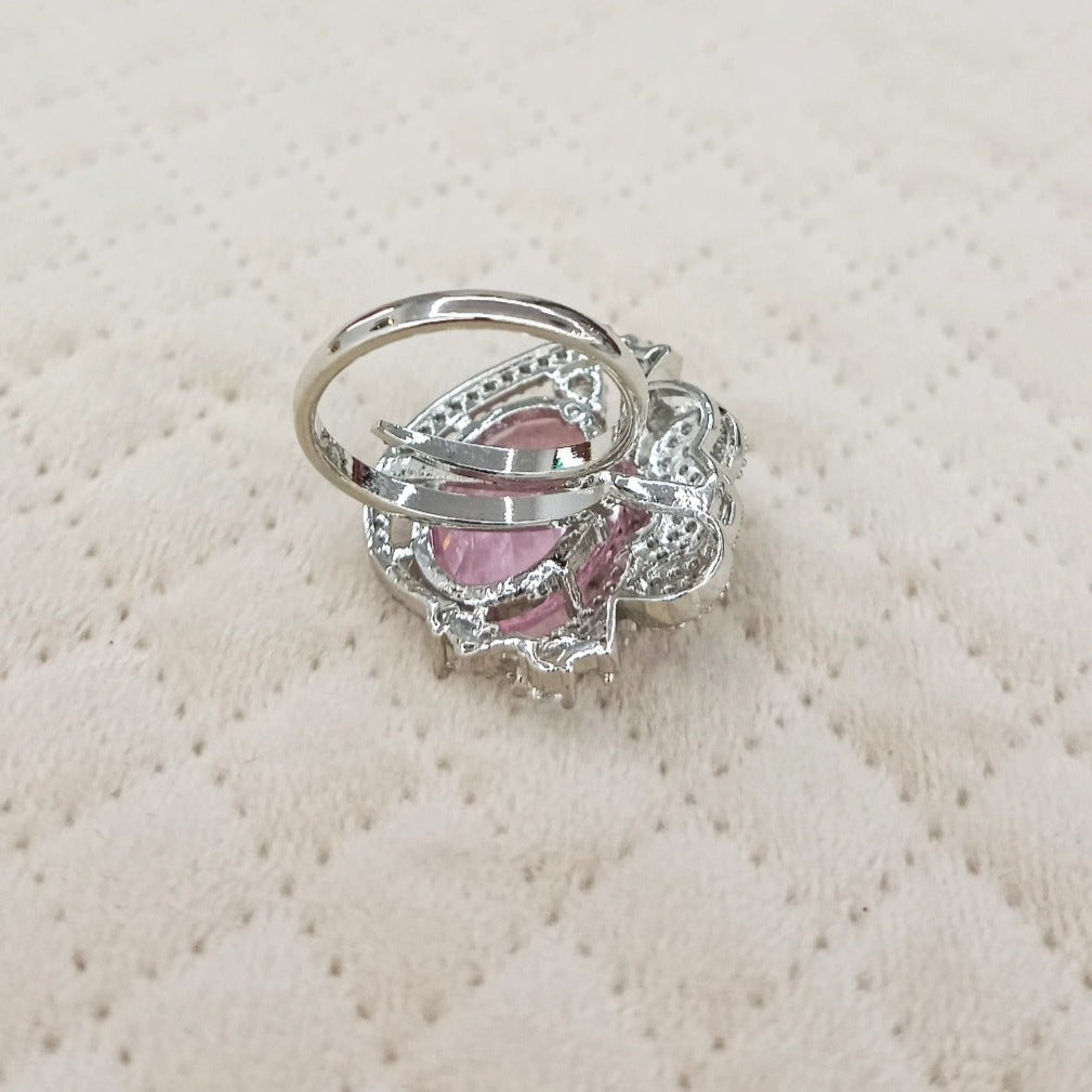 Gemstones allure ring **