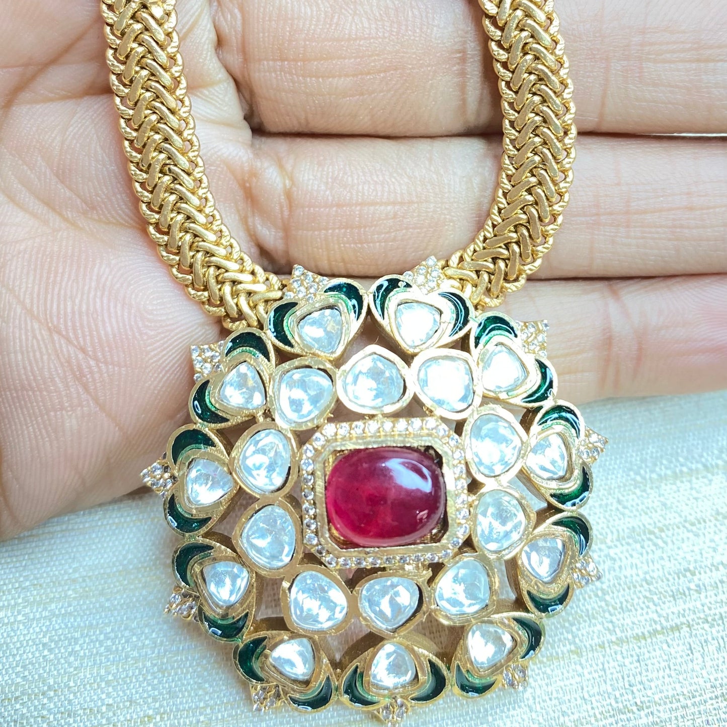 Noor kundan necklace