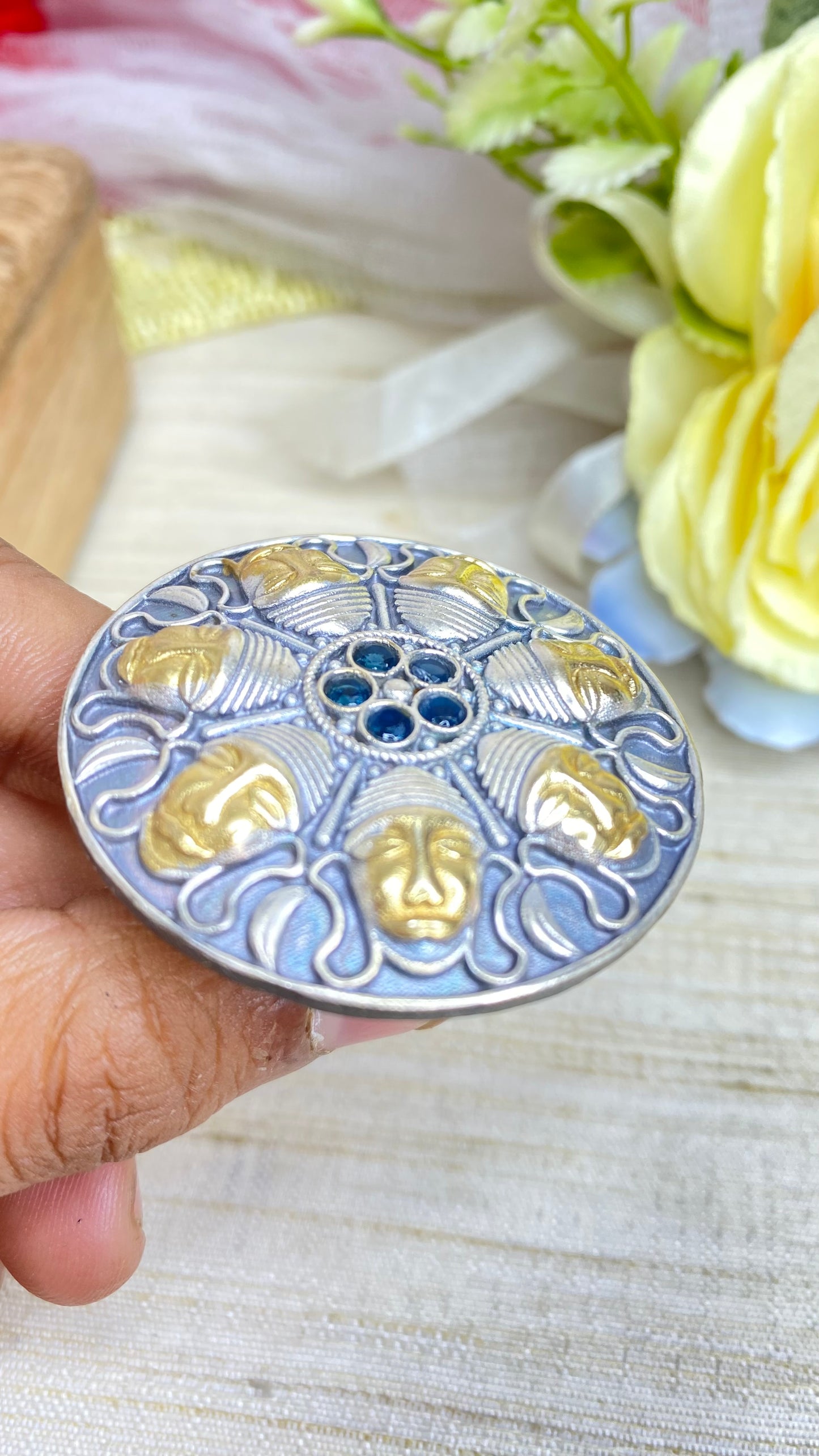 Heritage blossom ring