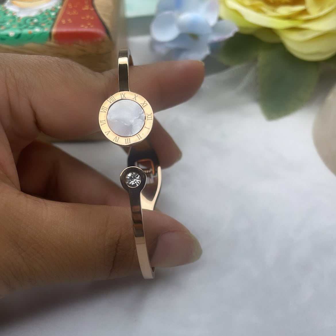 Mop Anti Tarnish Bracelet*