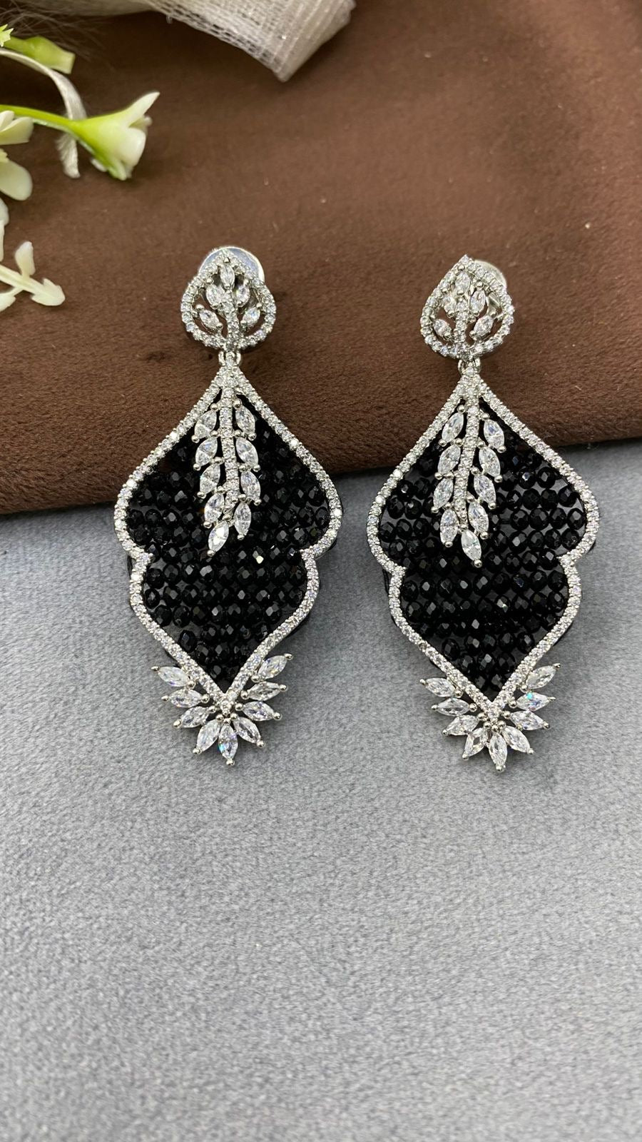 Midnight sparkle Earrings ❤️