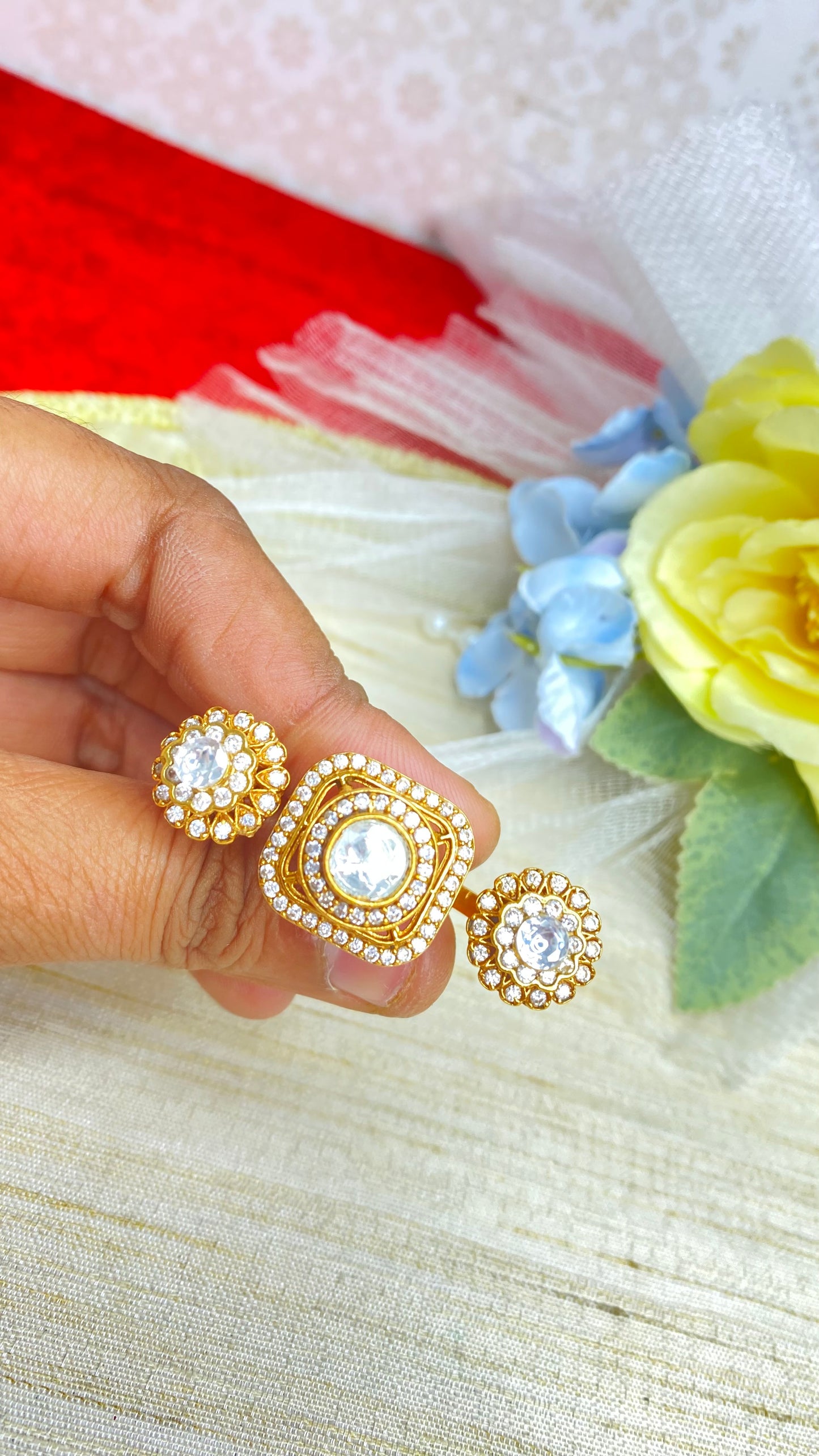 Contemporary Kundan linked ring