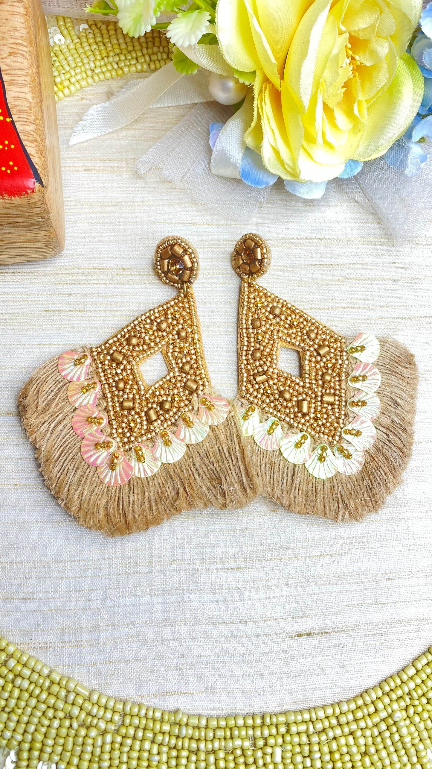 Fizzy dangles