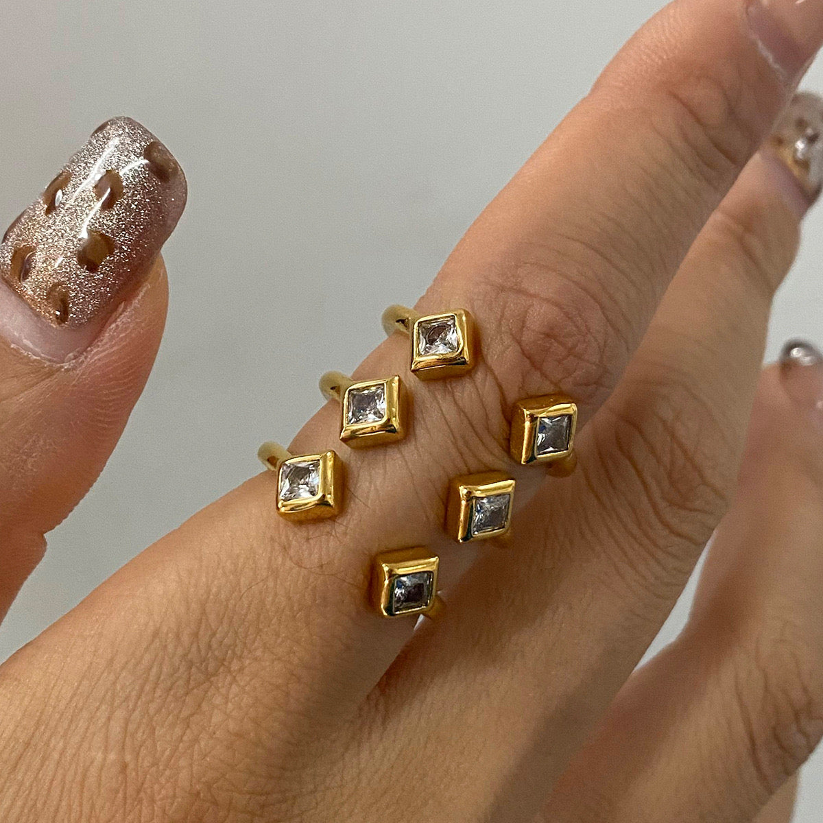AuRORA GEOMETRIC CUFF RING