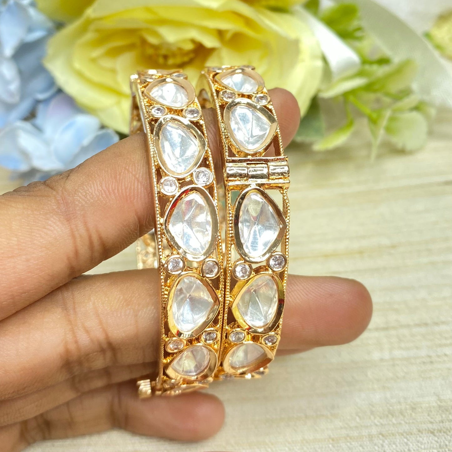 Kundan bangles