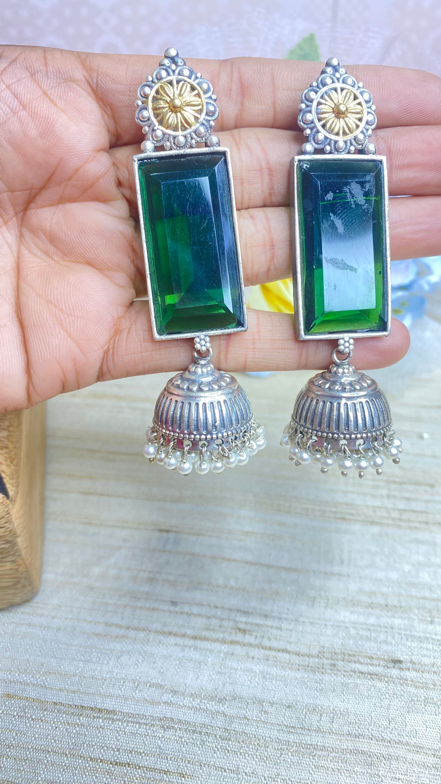 Vintage flair earrings