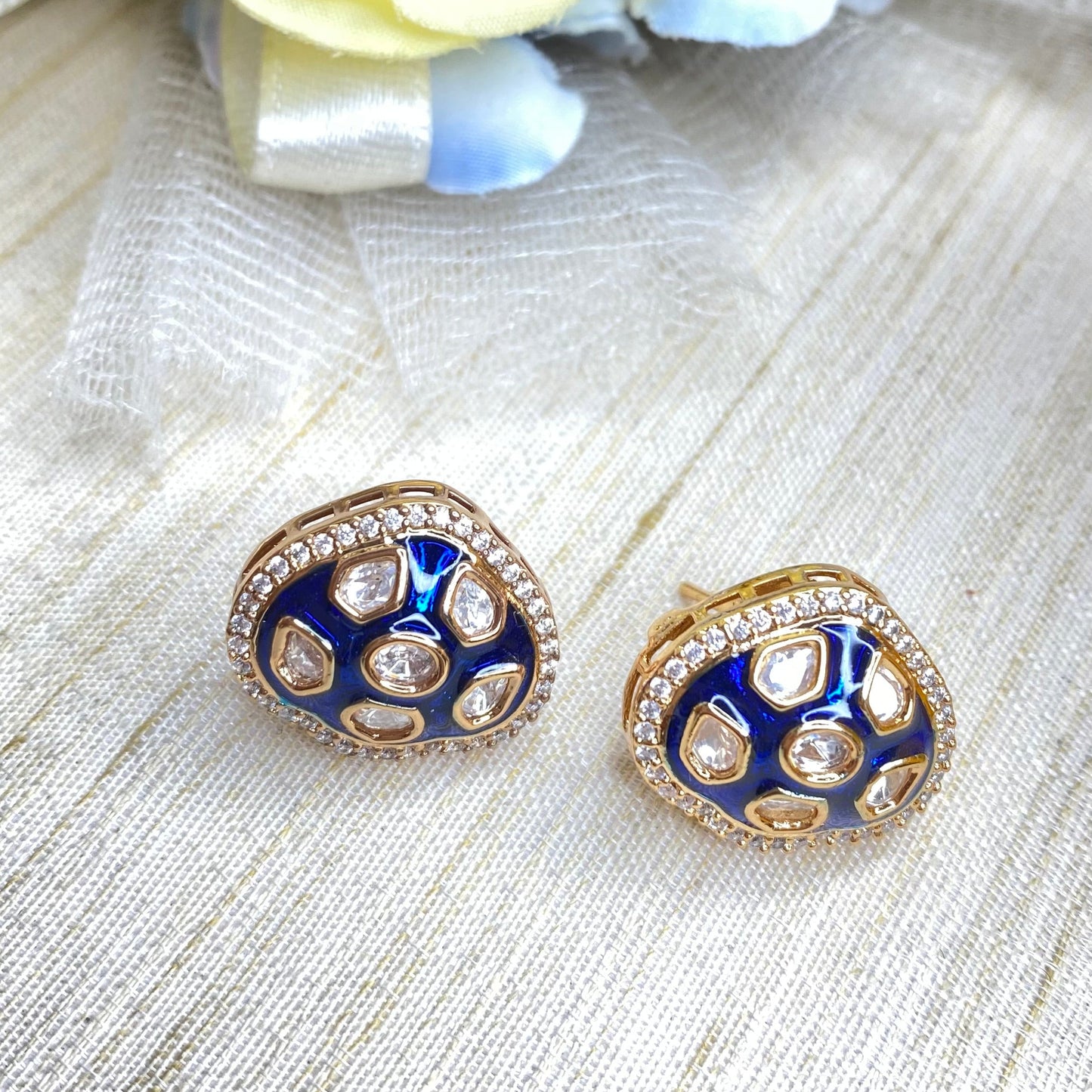 Kundan studs