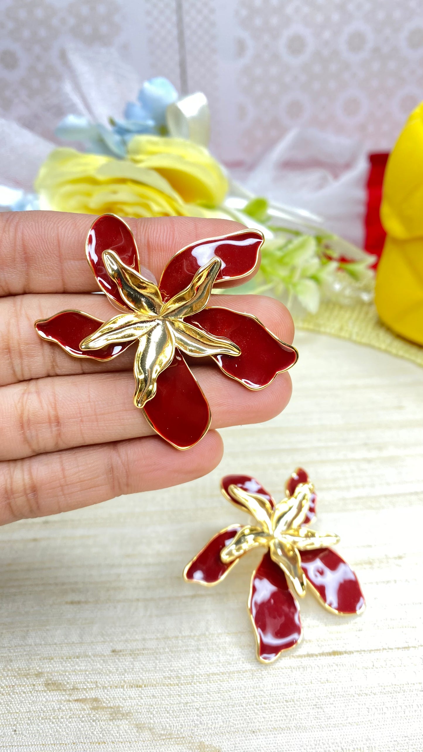 Flower studs