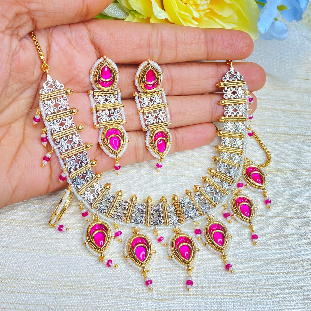 Beautiful choker set
