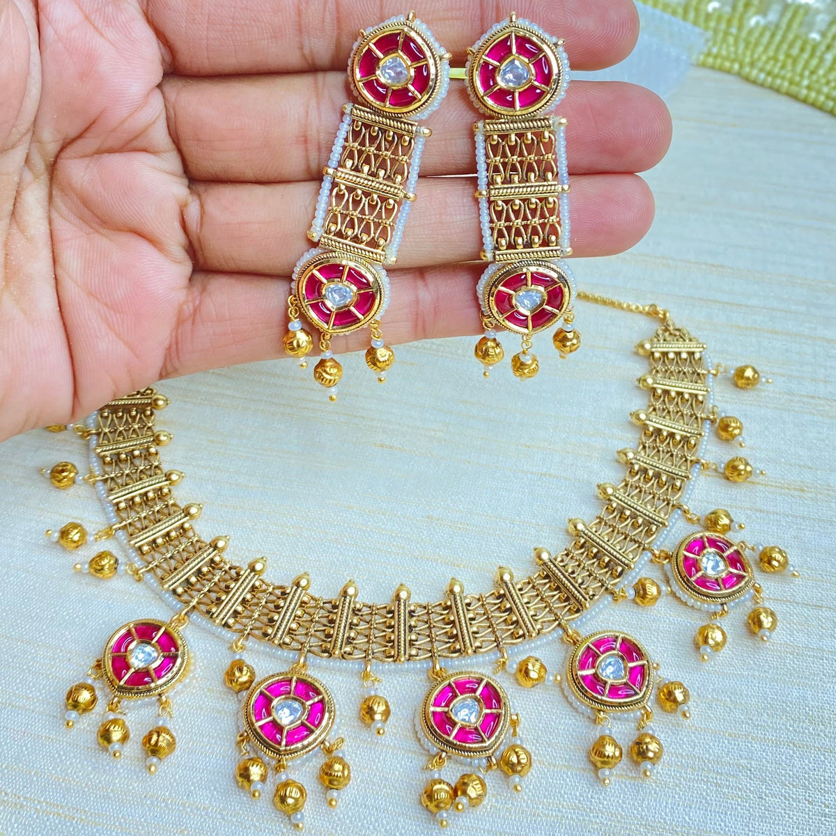 Beautiful necklace set