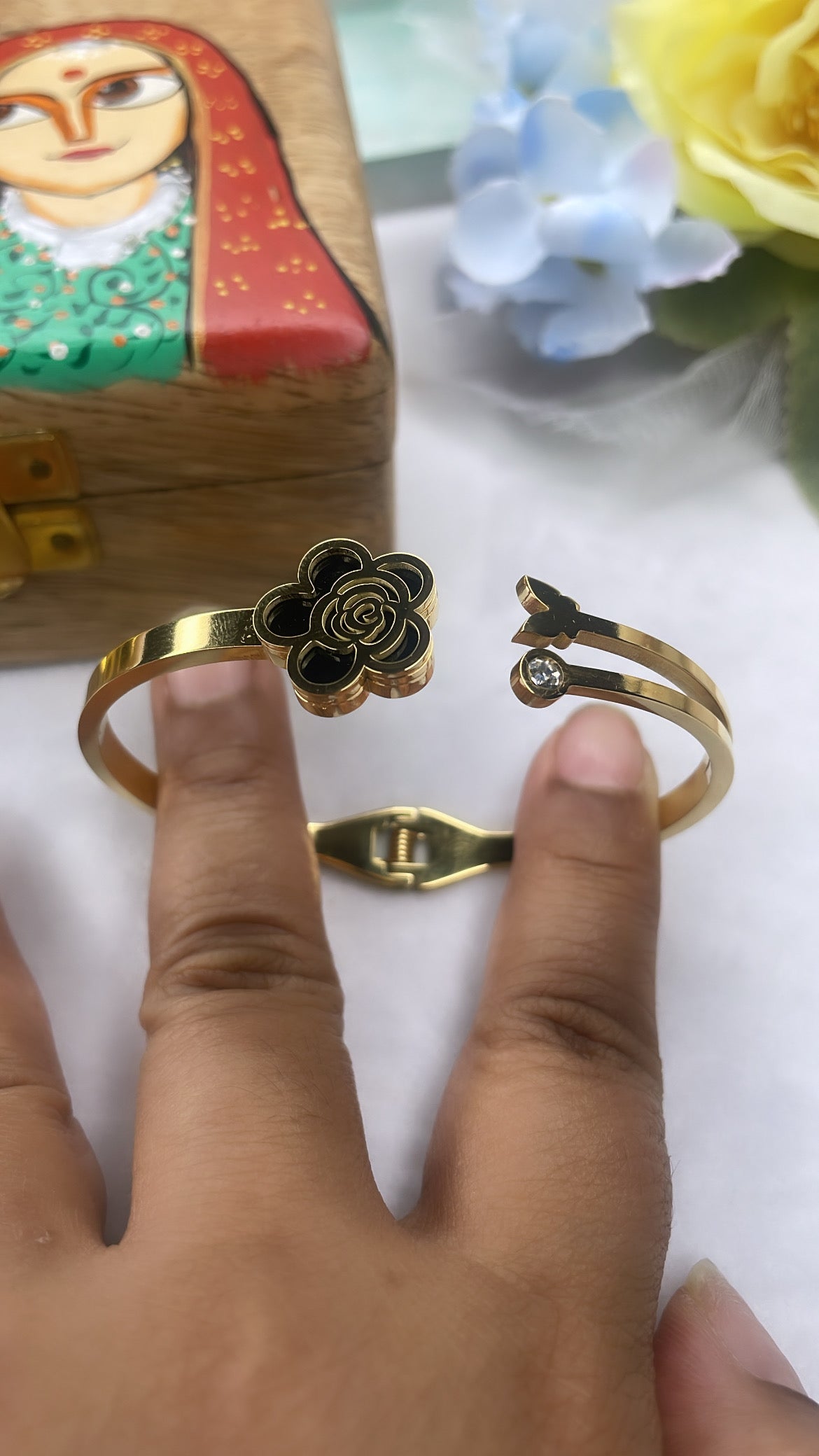 Flower Anti Tarnish Bracelet*