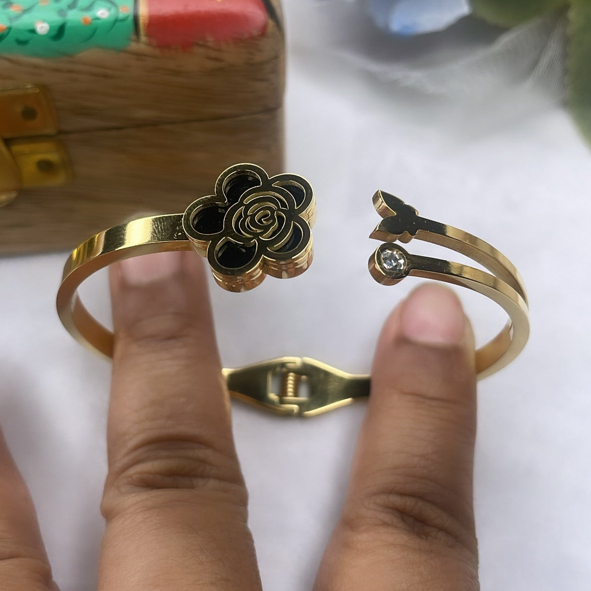 Flower Anti Tarnish Bracelet*