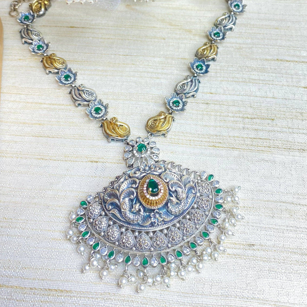 Pearl oxidised necklace