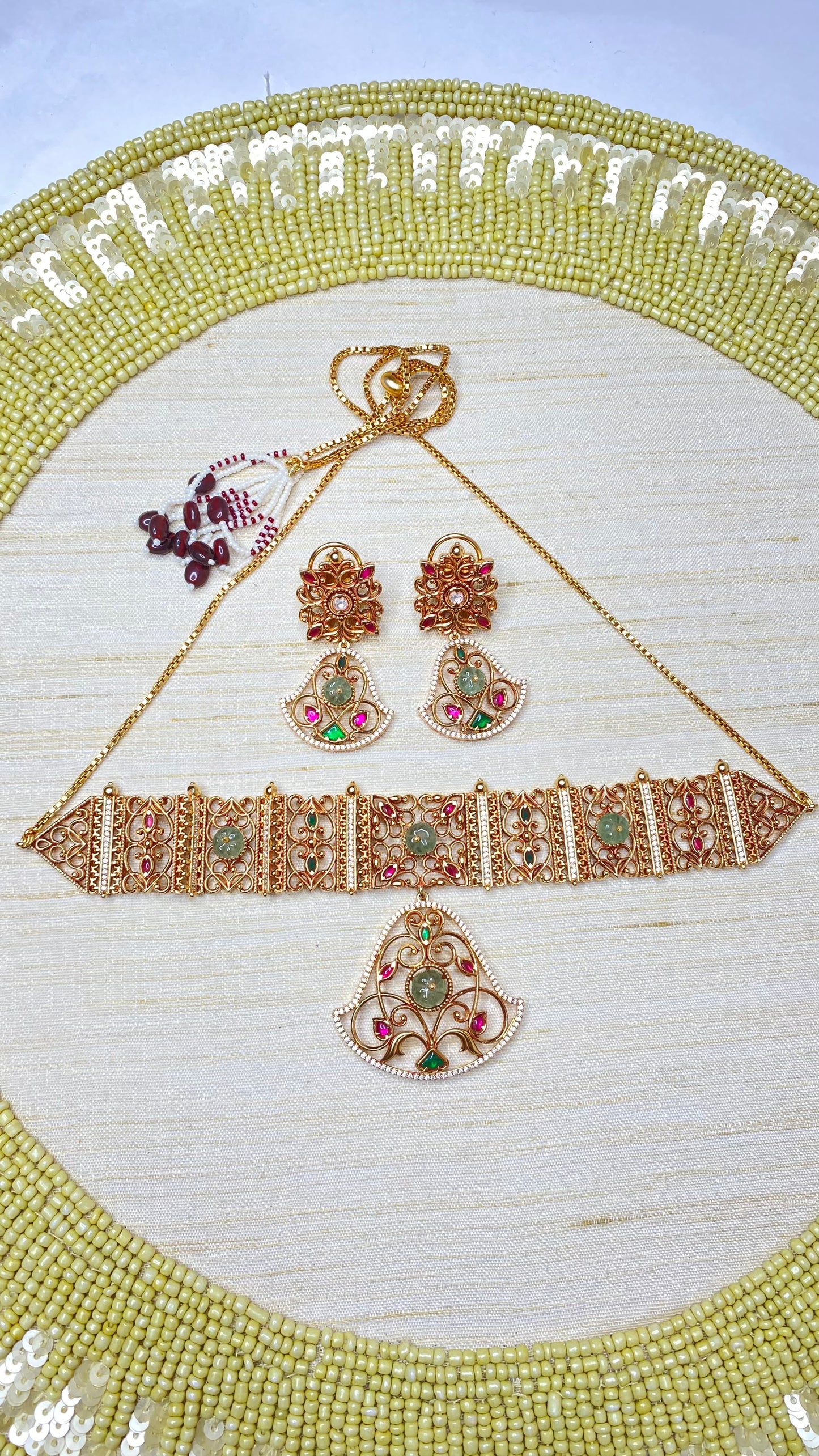Beautiful choker necklace