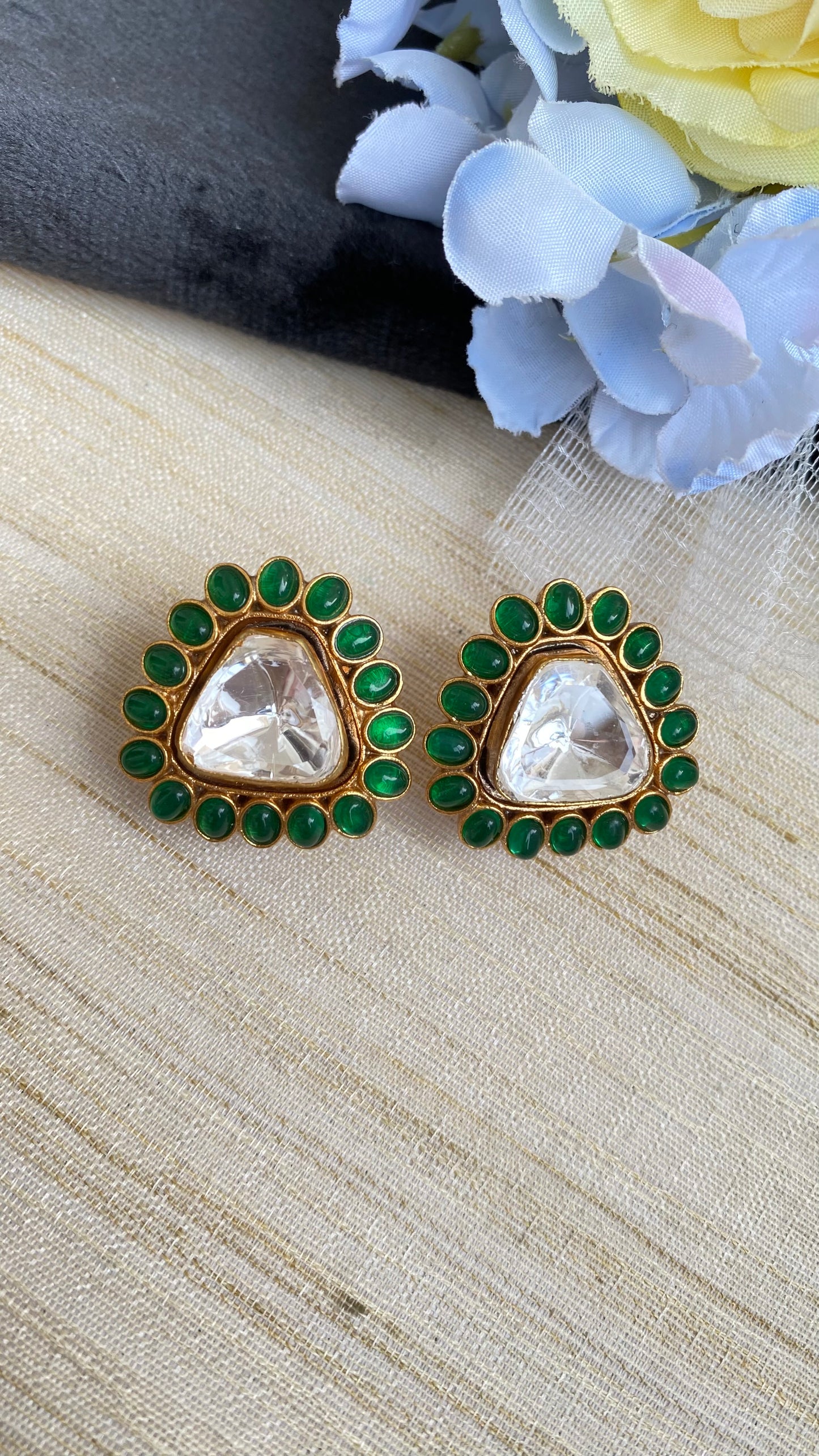 Triangle moissanite studs⭐️