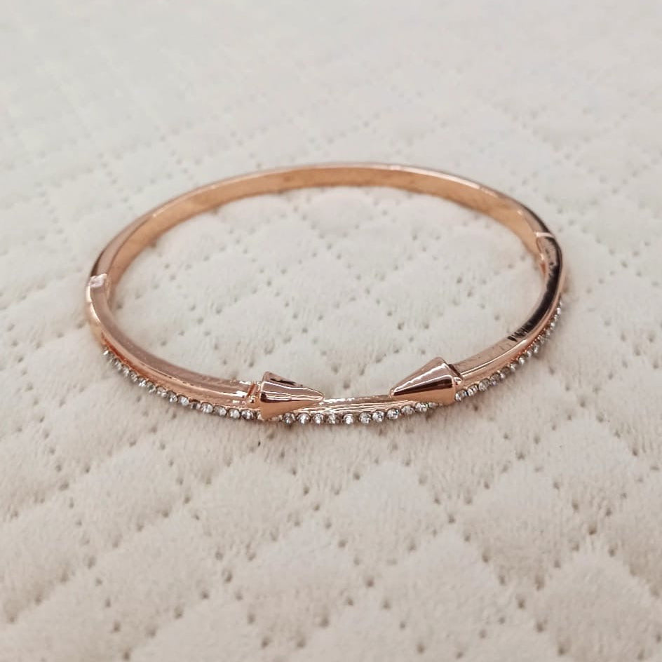 Designer sleek bracelet