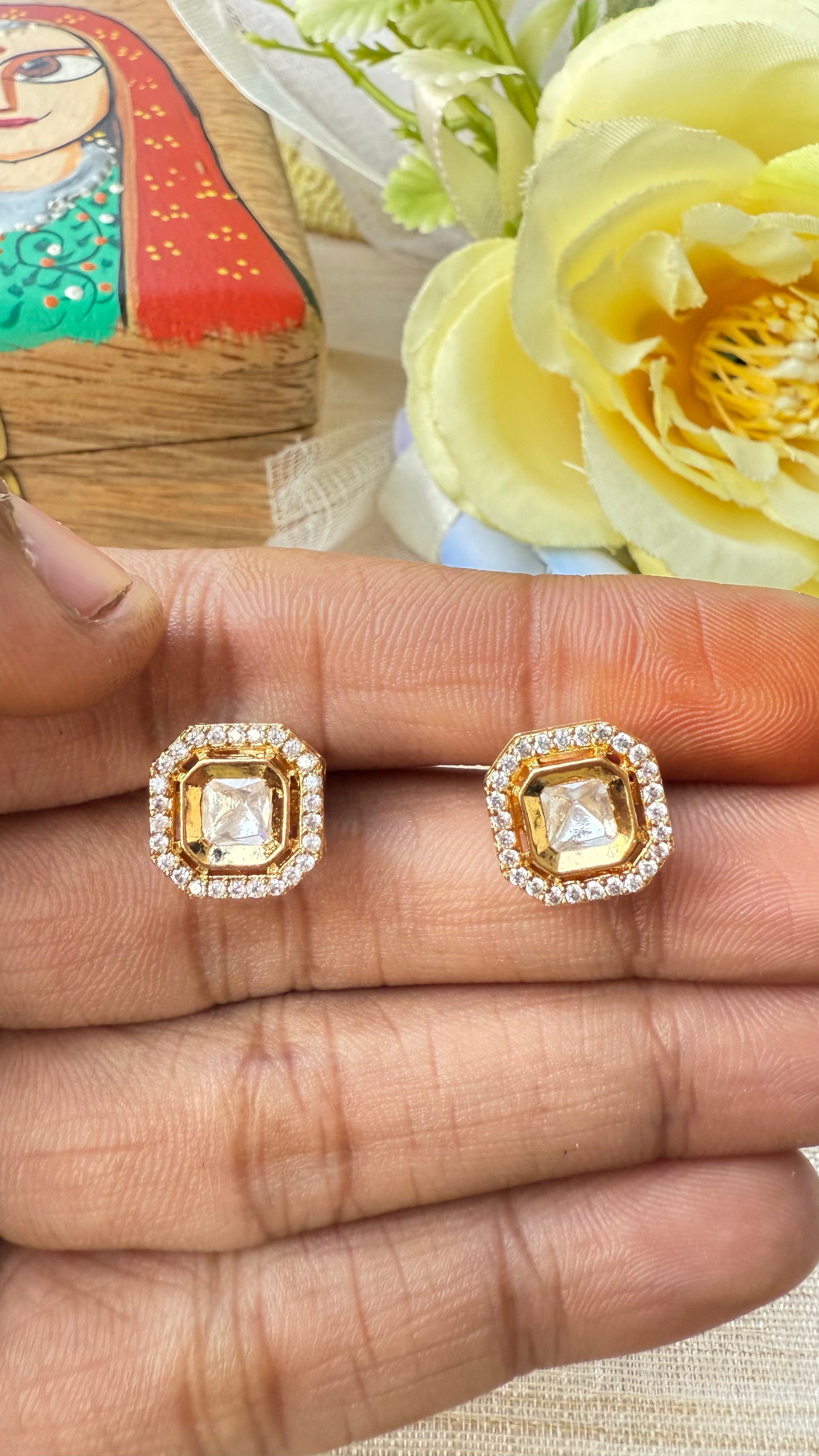 Kundan studds