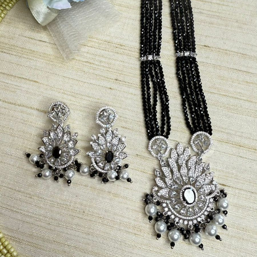 Diamond Horizons necklace