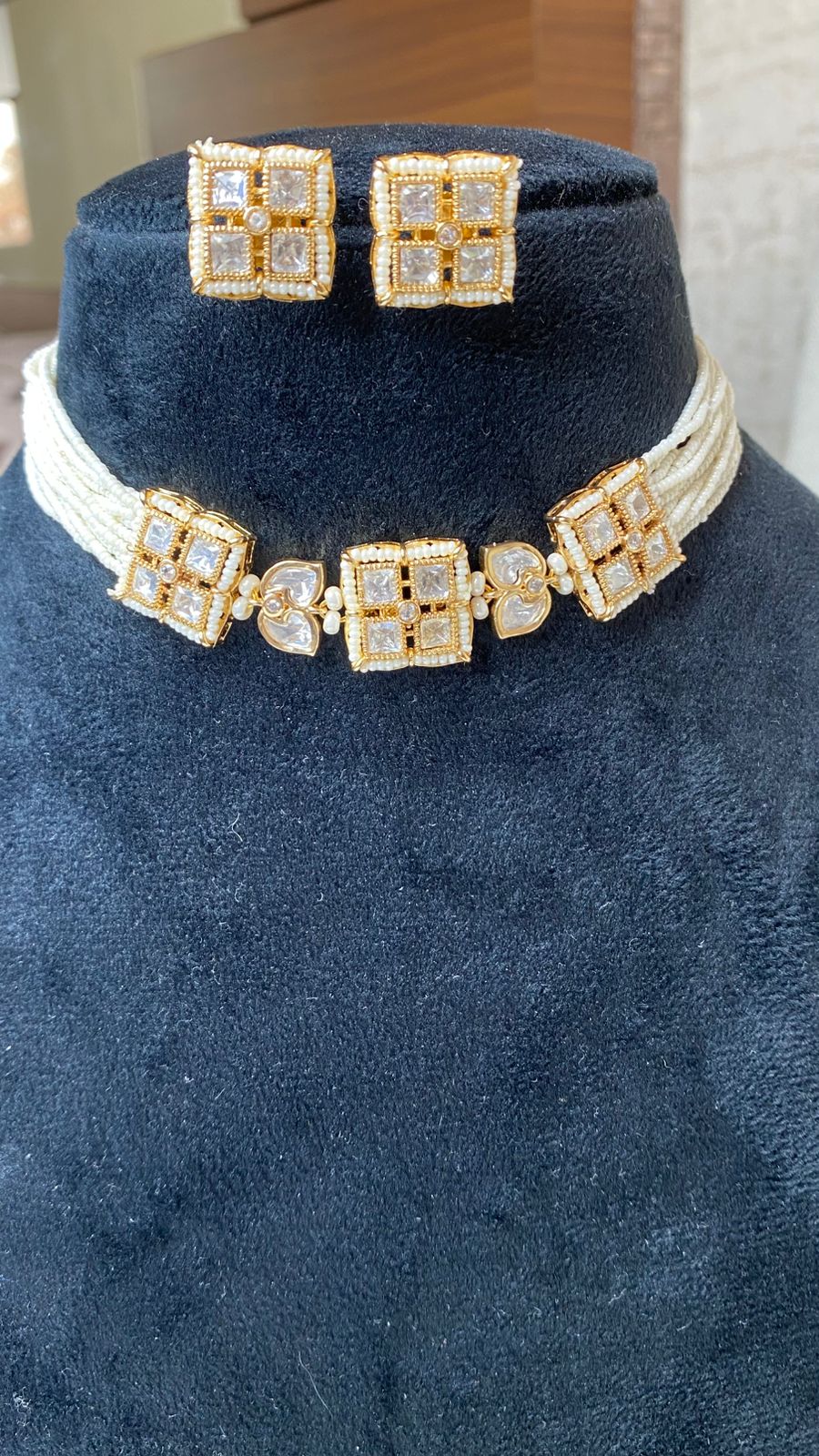Pearl necklace set