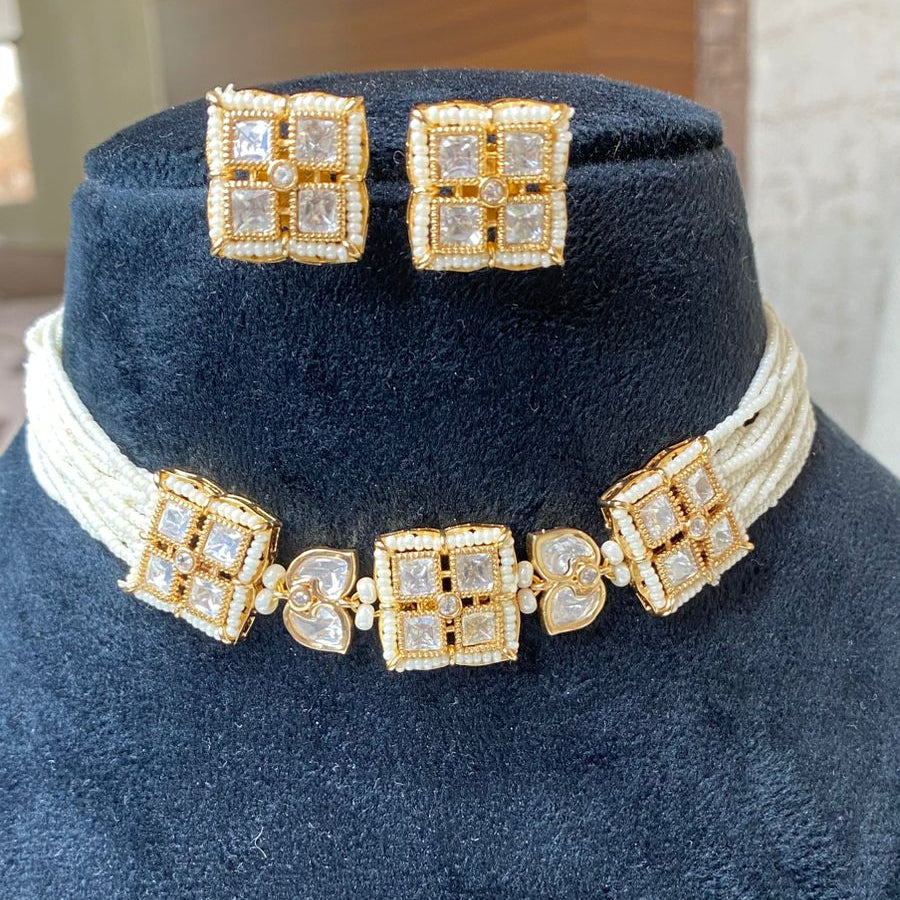 Pearl necklace set