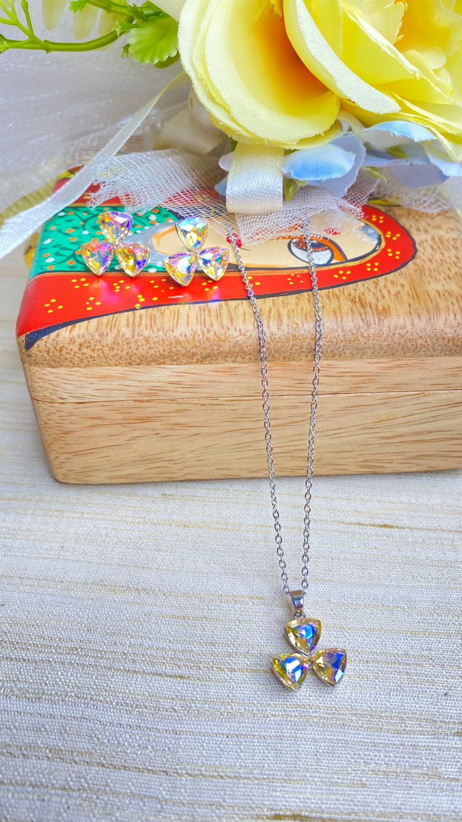Ad pendant set