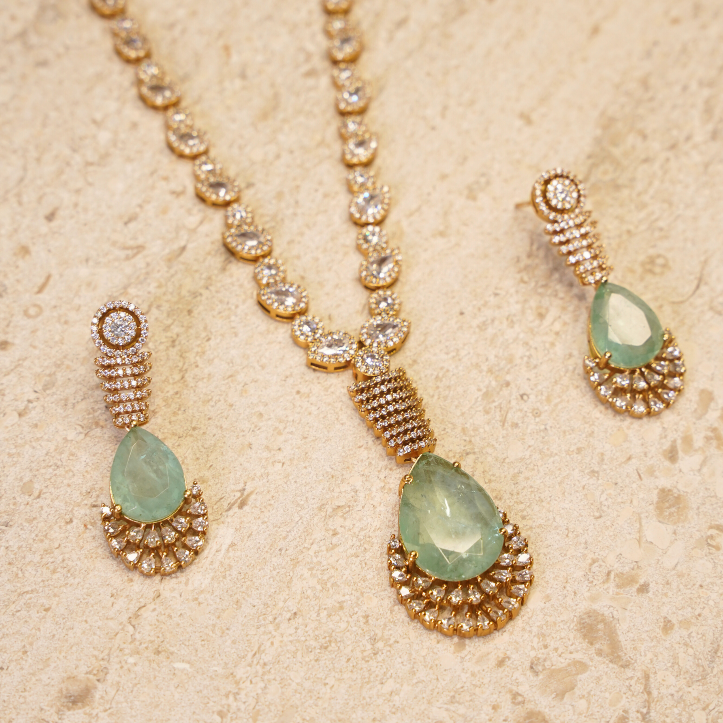 Karishma mother of pearl sunheri Kundan necklace