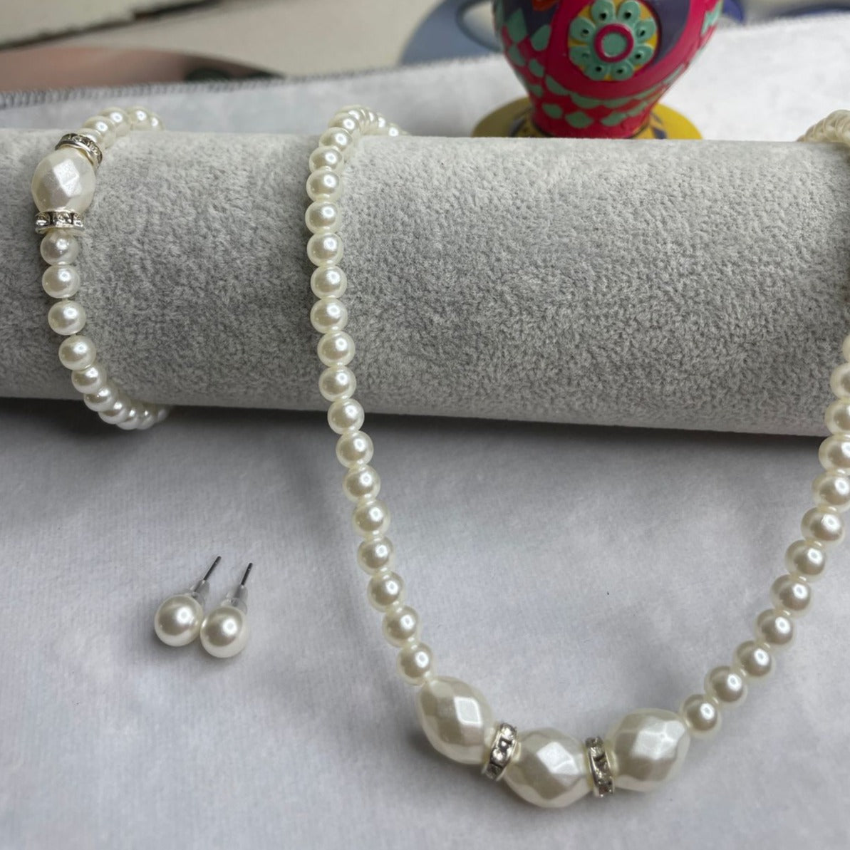 Freshwater White Pearl Stone Necklace Set with Bracelets