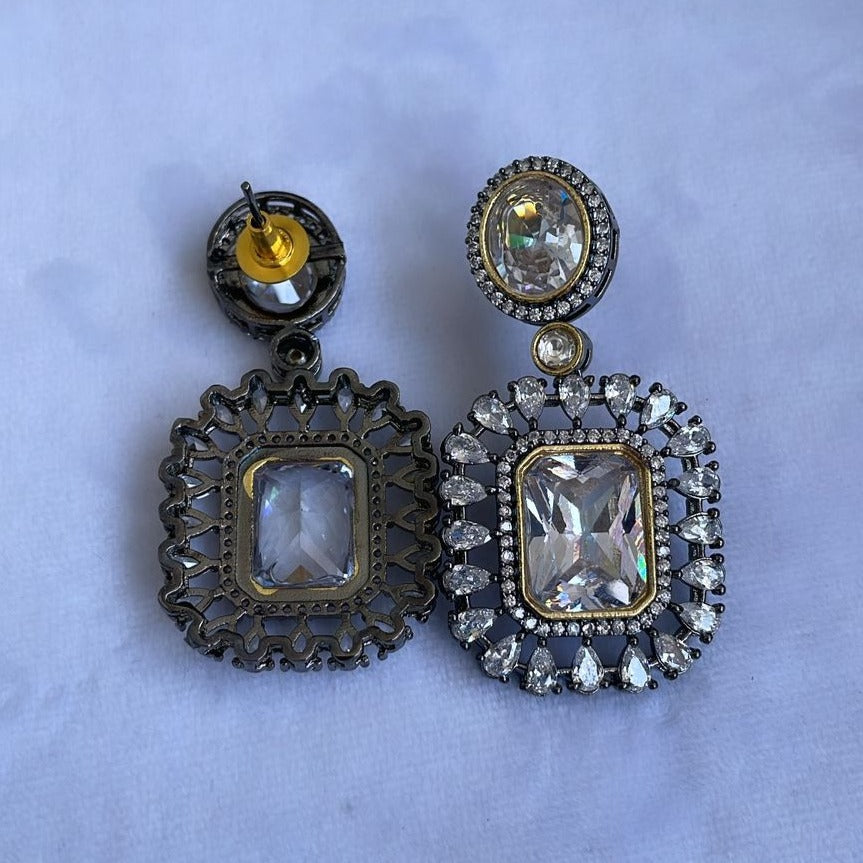 Crystal Luxe Gala Earrings⭐️