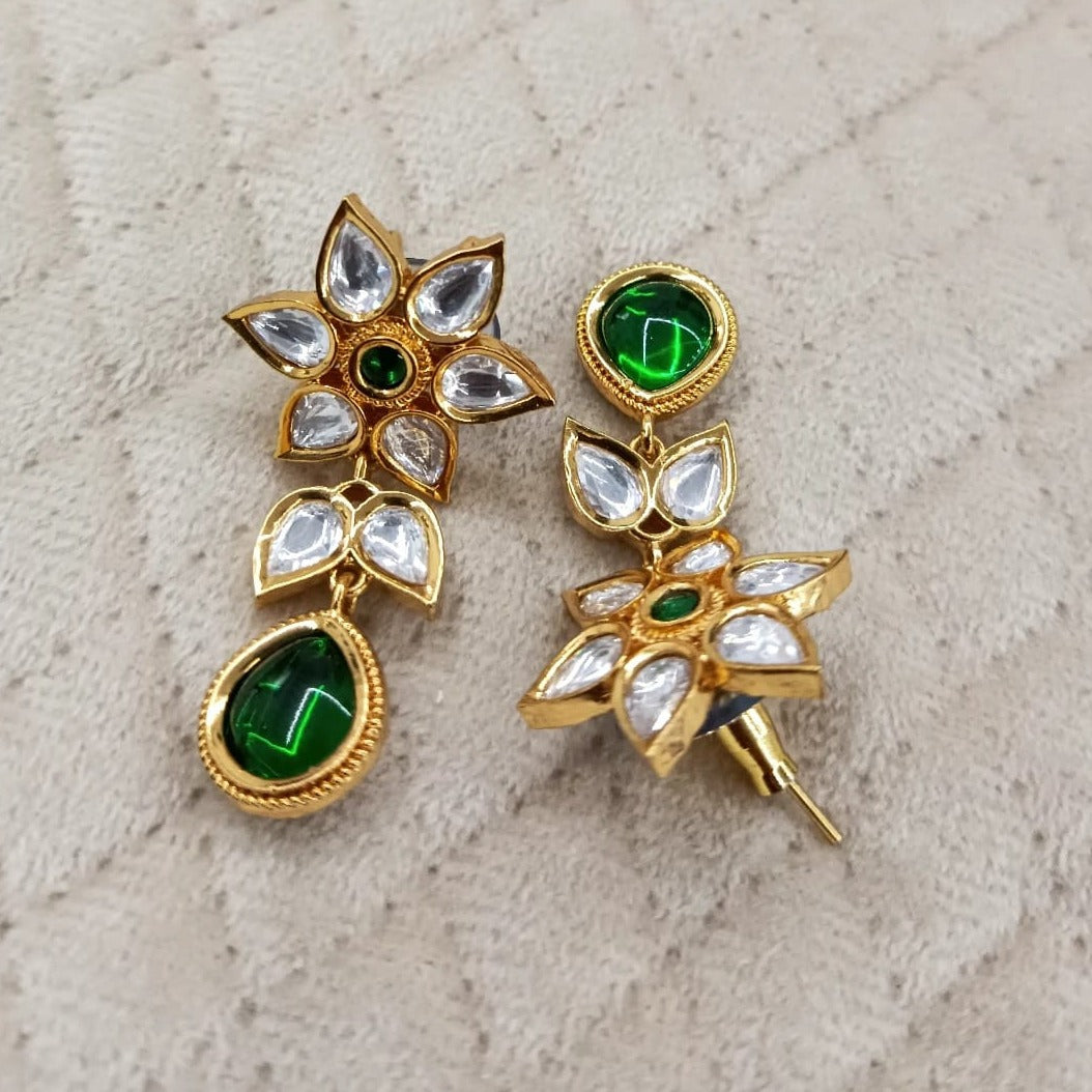 Cute little Kundan floral earrings