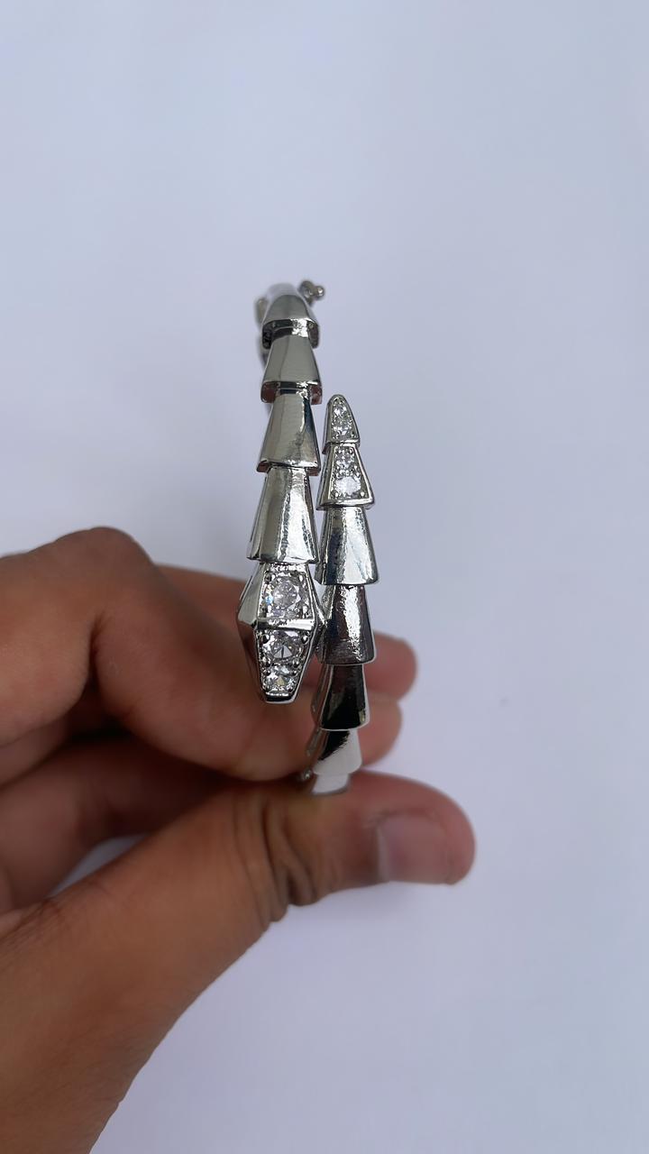 SNAKE BRACELET*