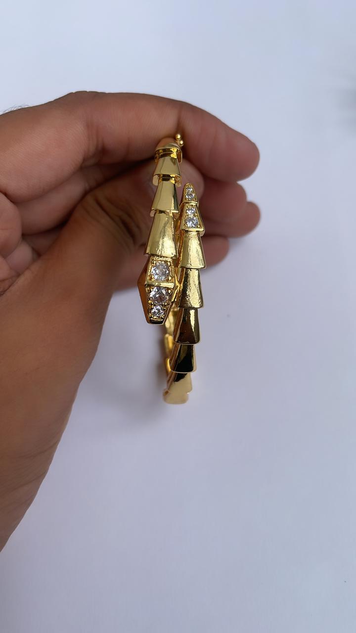SNAKE BRACELET*