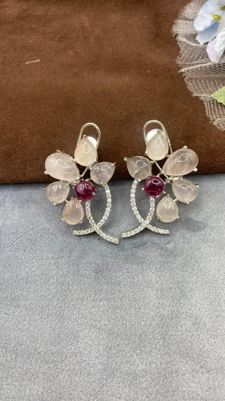 Diana’s leaf stone earrings ❤️