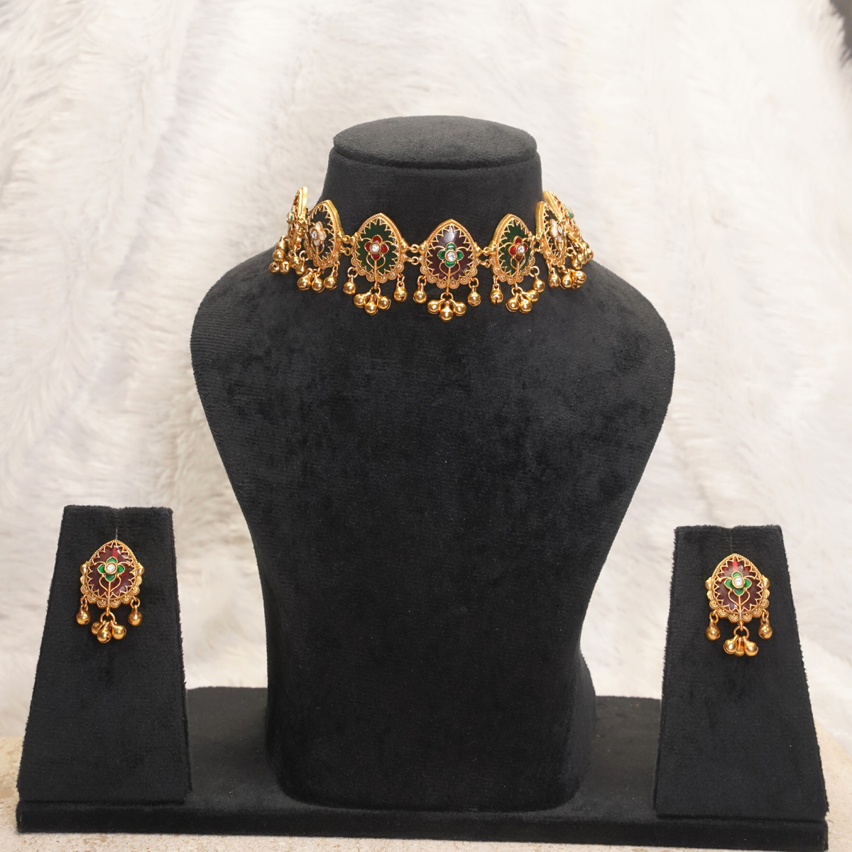 Vaanya Antique Temple Choker Necklace Set