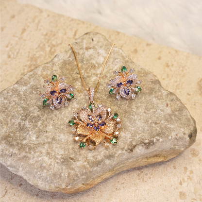 Gulnaar heritage bloom Pendant Set