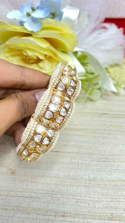 Pearl kundan bracelet