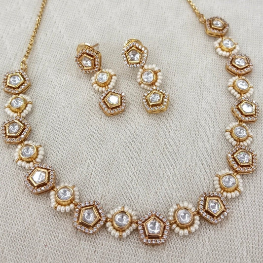 ELEGANT KUNDAN SINGLE LINE NECKLACE