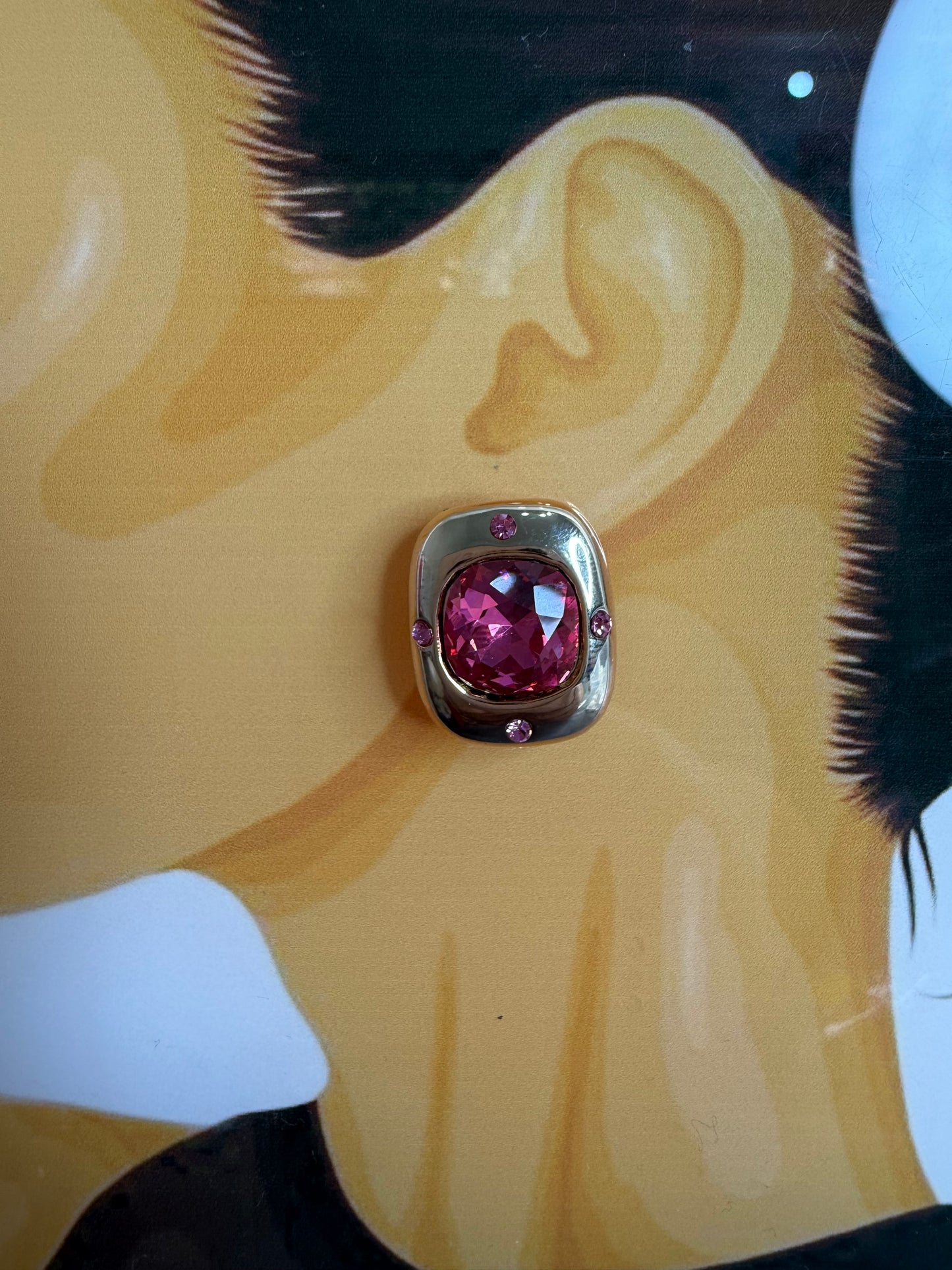 Royal luxe statement stud