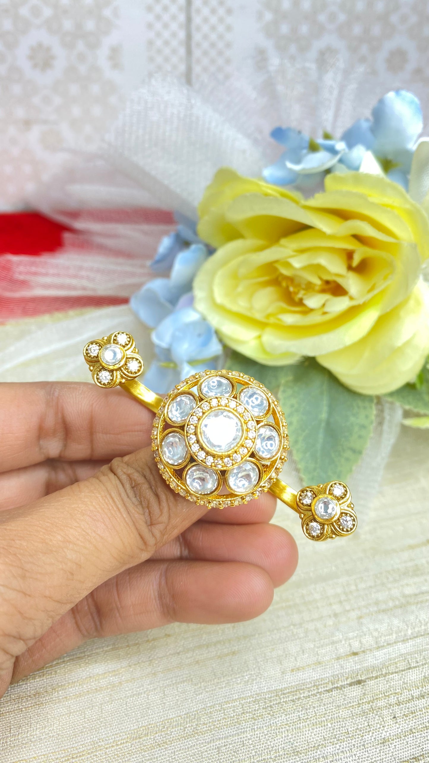 Floral double finger Kundan ring