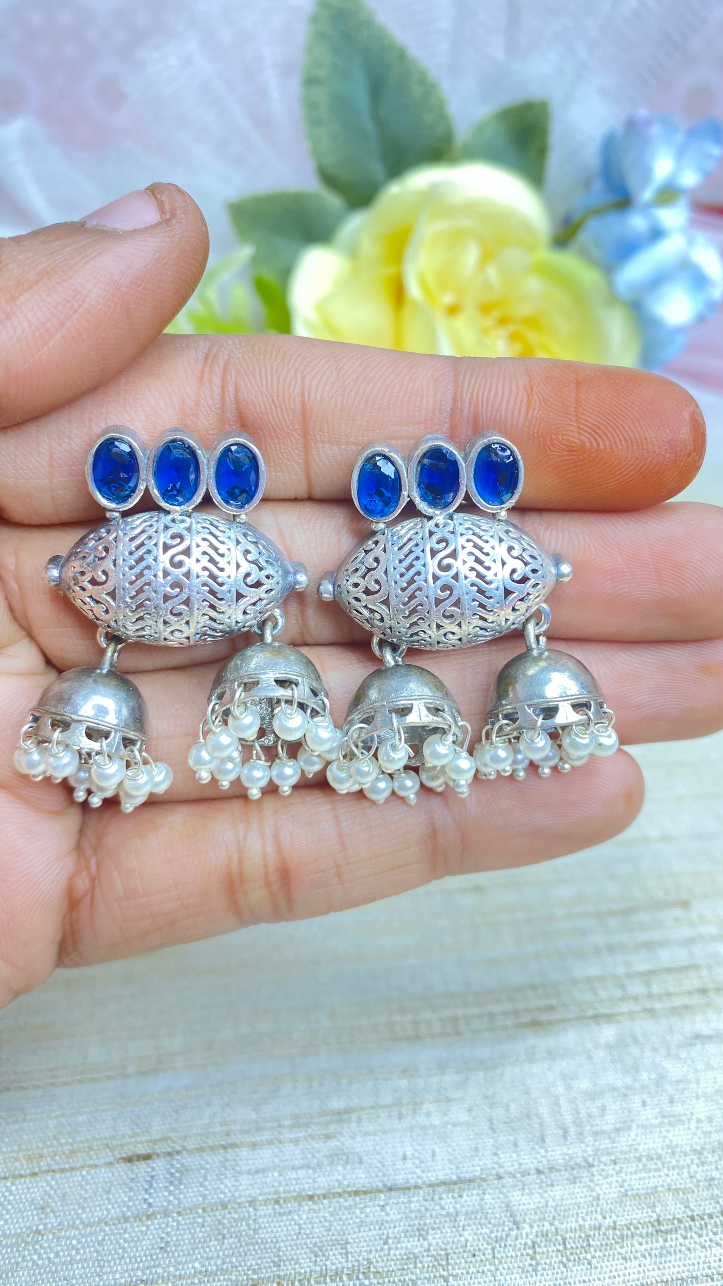 Antique Kundan drops