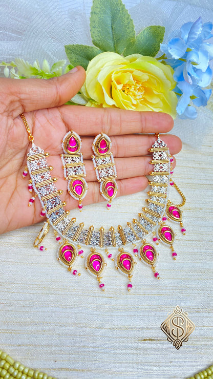 Beautiful choker set