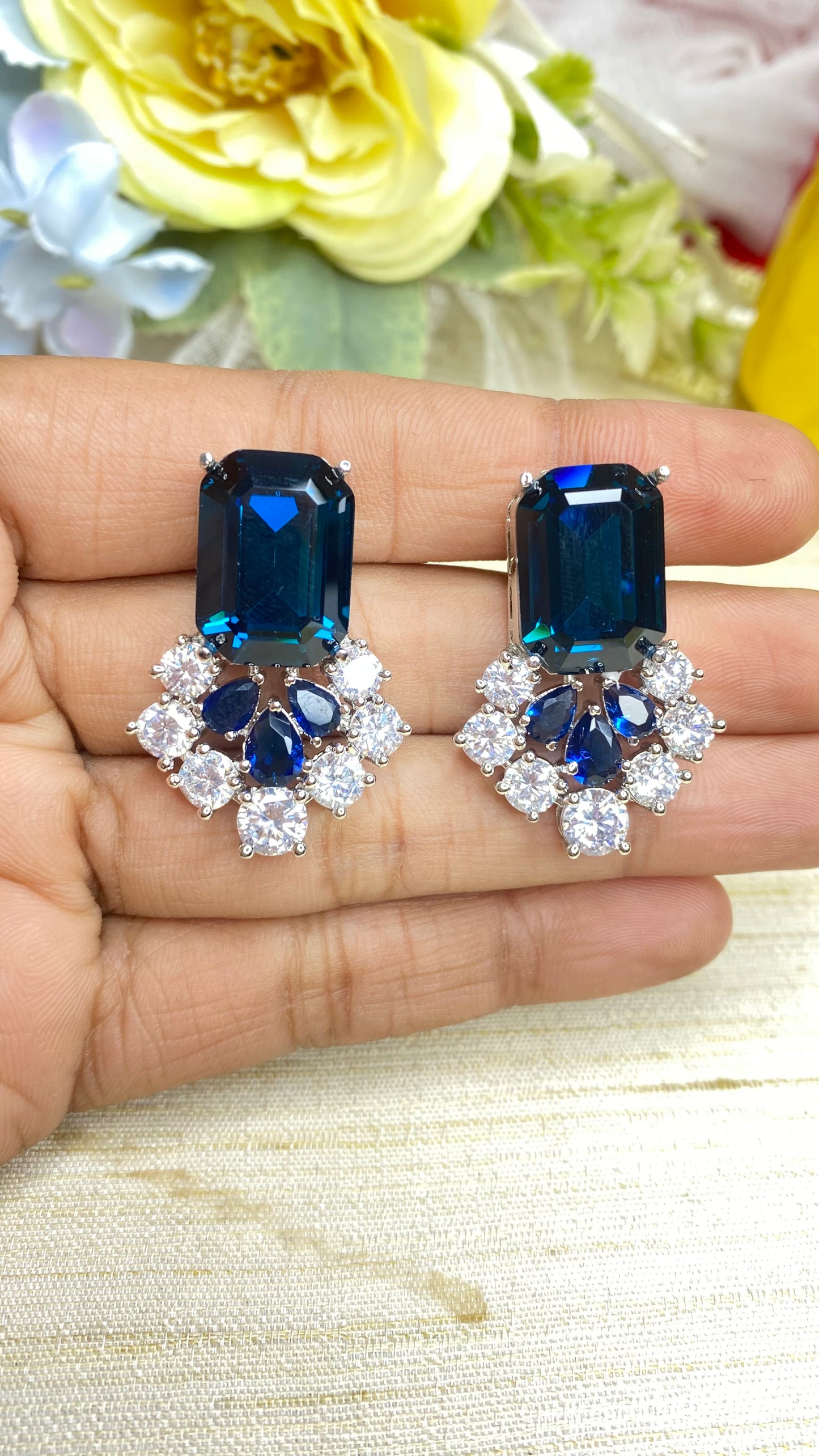 Crystal gleam studs