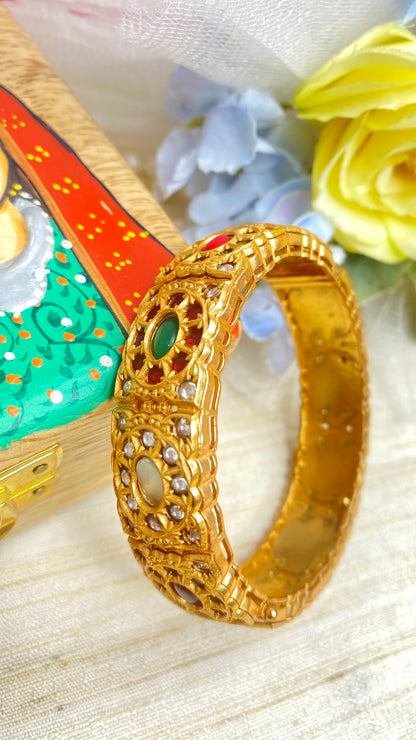 Kundan bracelet