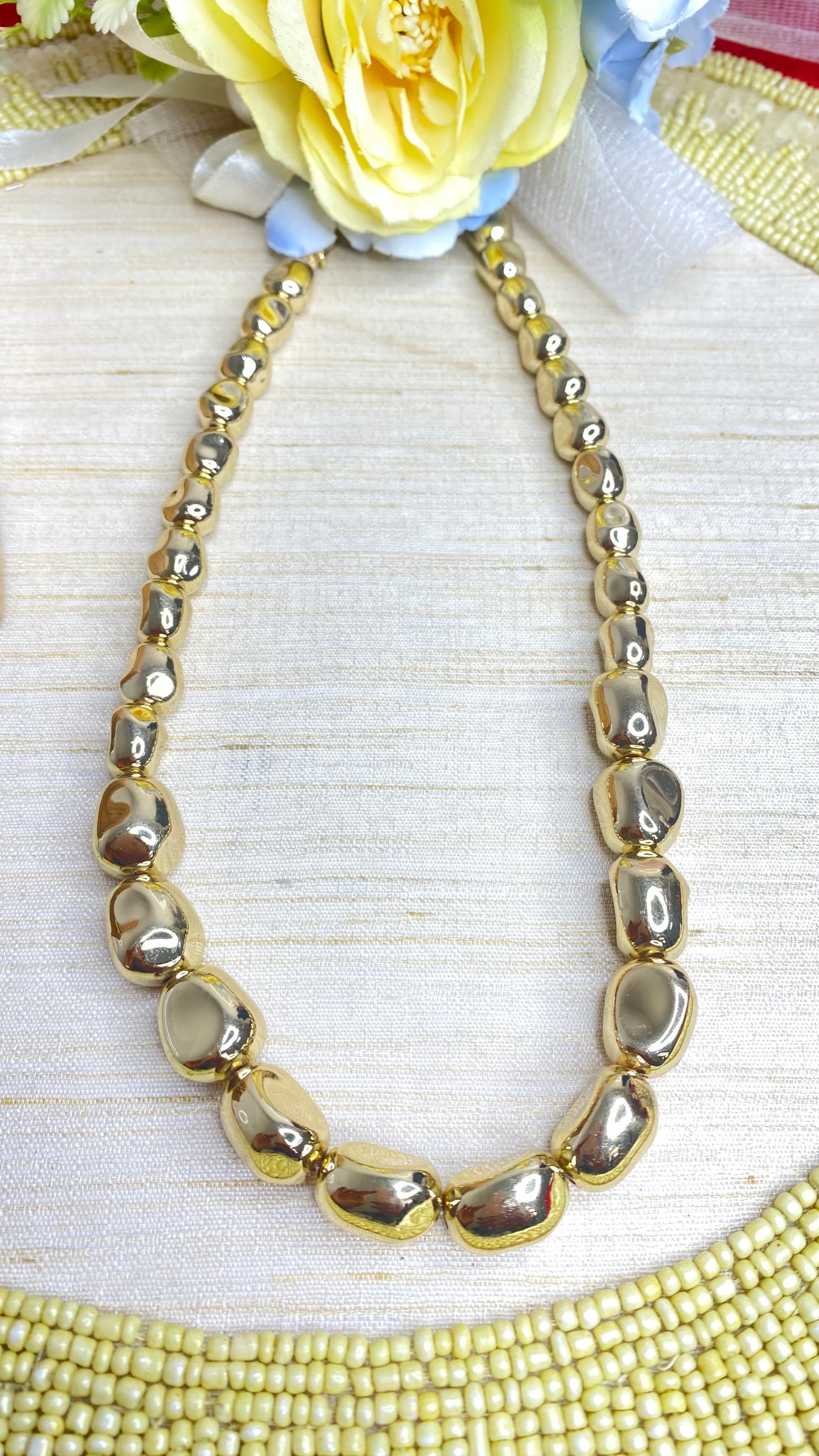 Gold pebble bead marco necklace