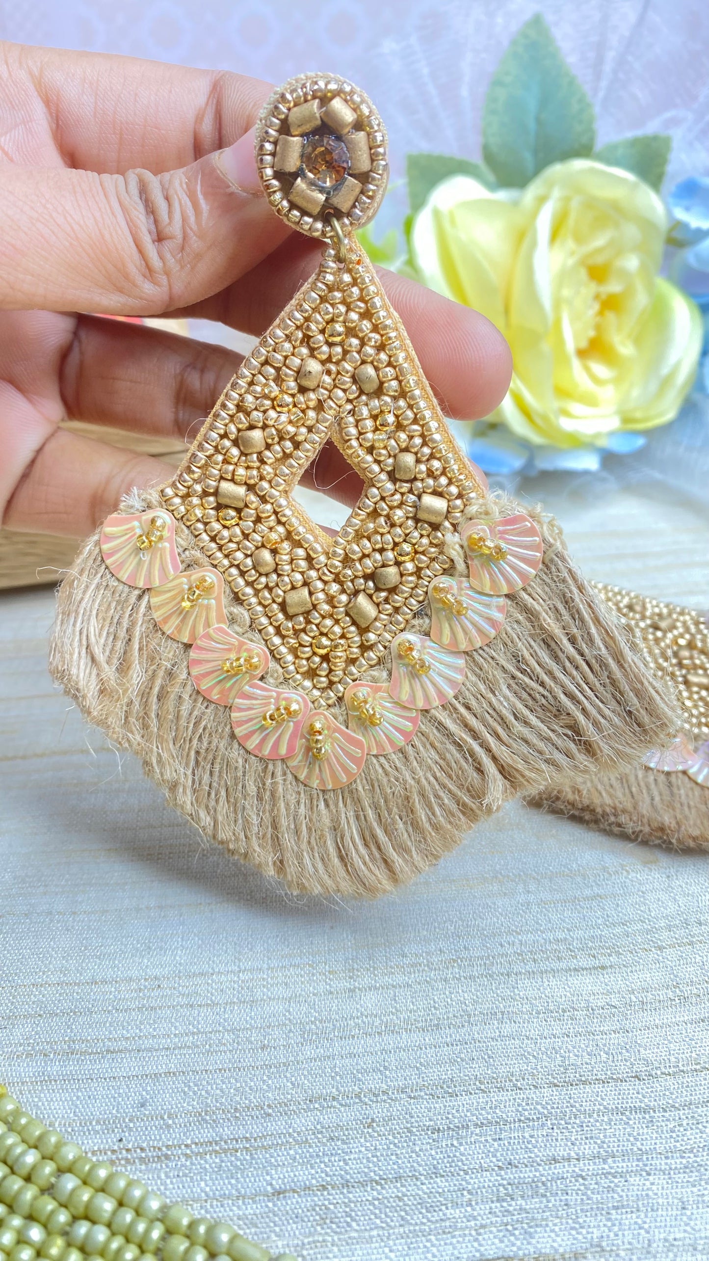 Fizzy dangles