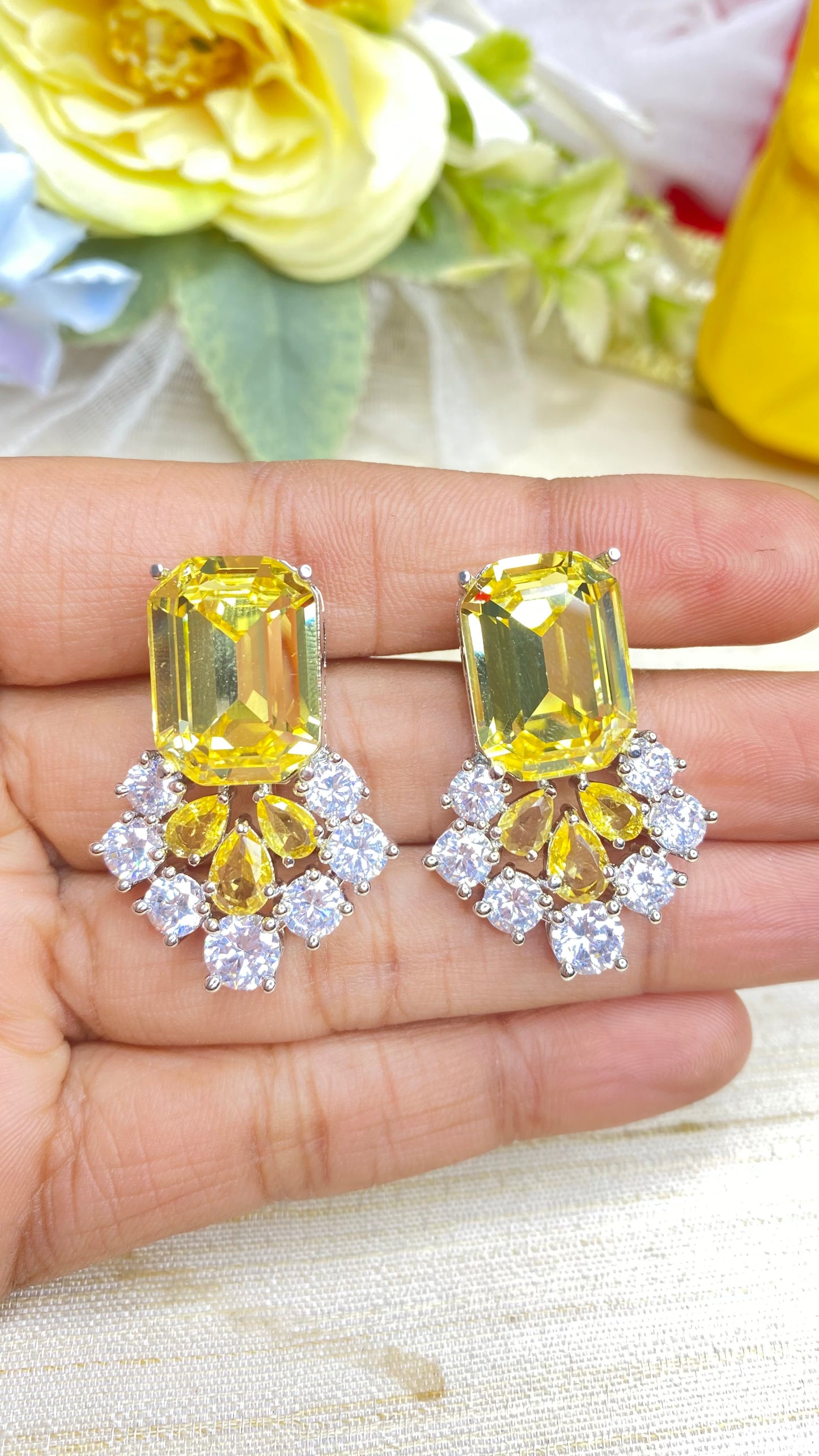 Crystal gleam studs