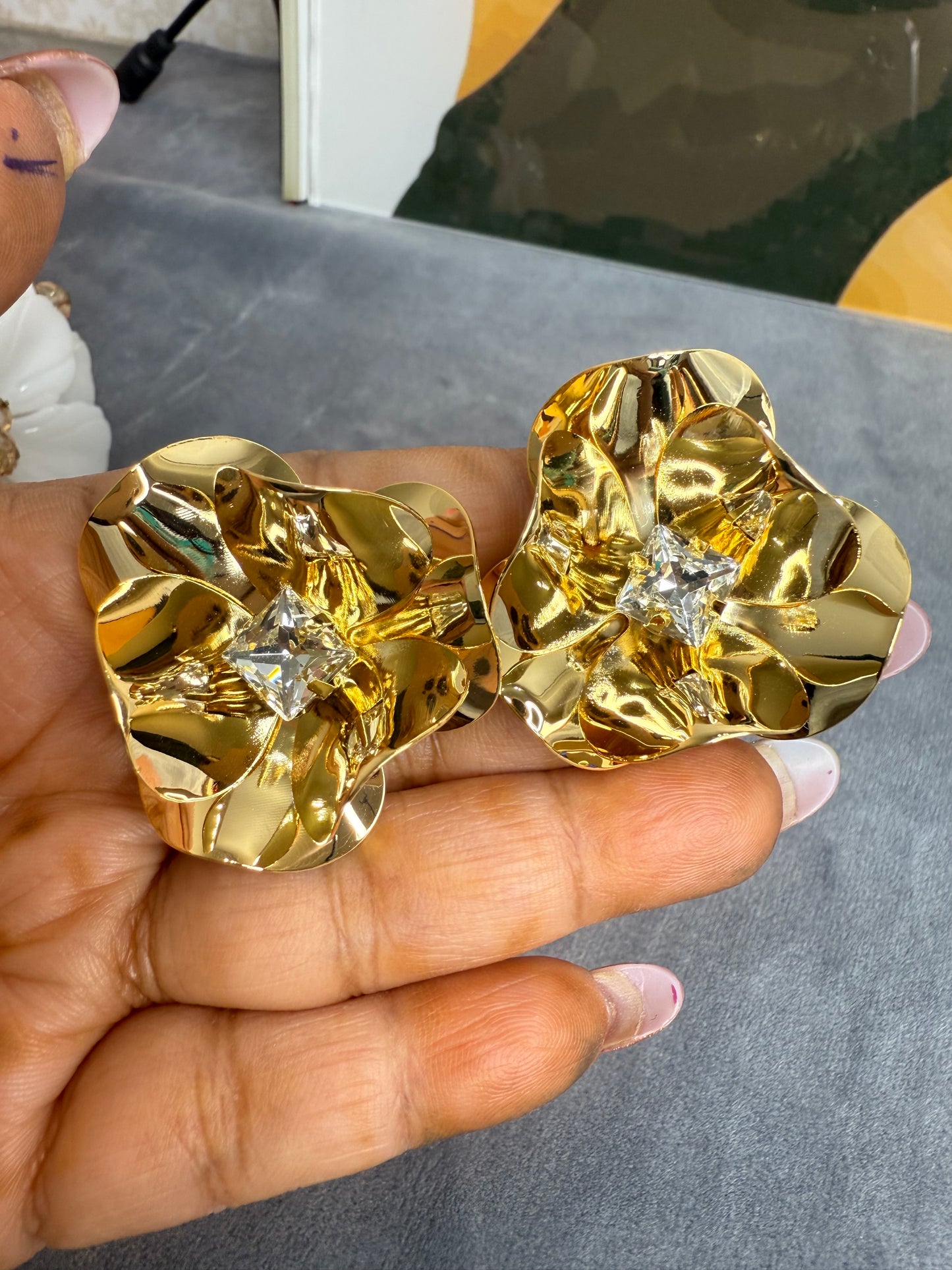 Golden Pearl Bloom Statement Earrings – Anti Tarnish Luxury Floral Studs