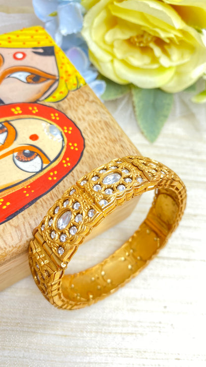 Kundan bracelet